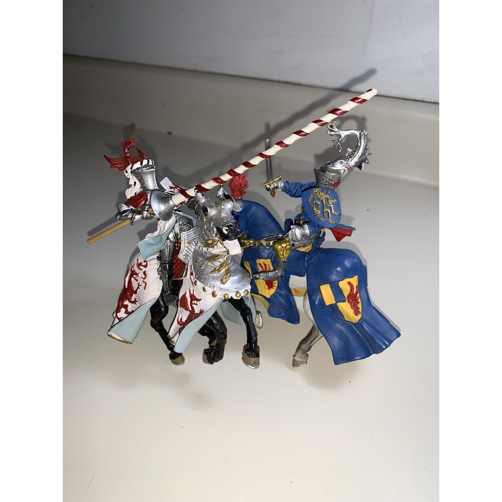 Knight Armored Horse Medieval Fantasy with Joust Dragon Cat Plastoy 4 pieces